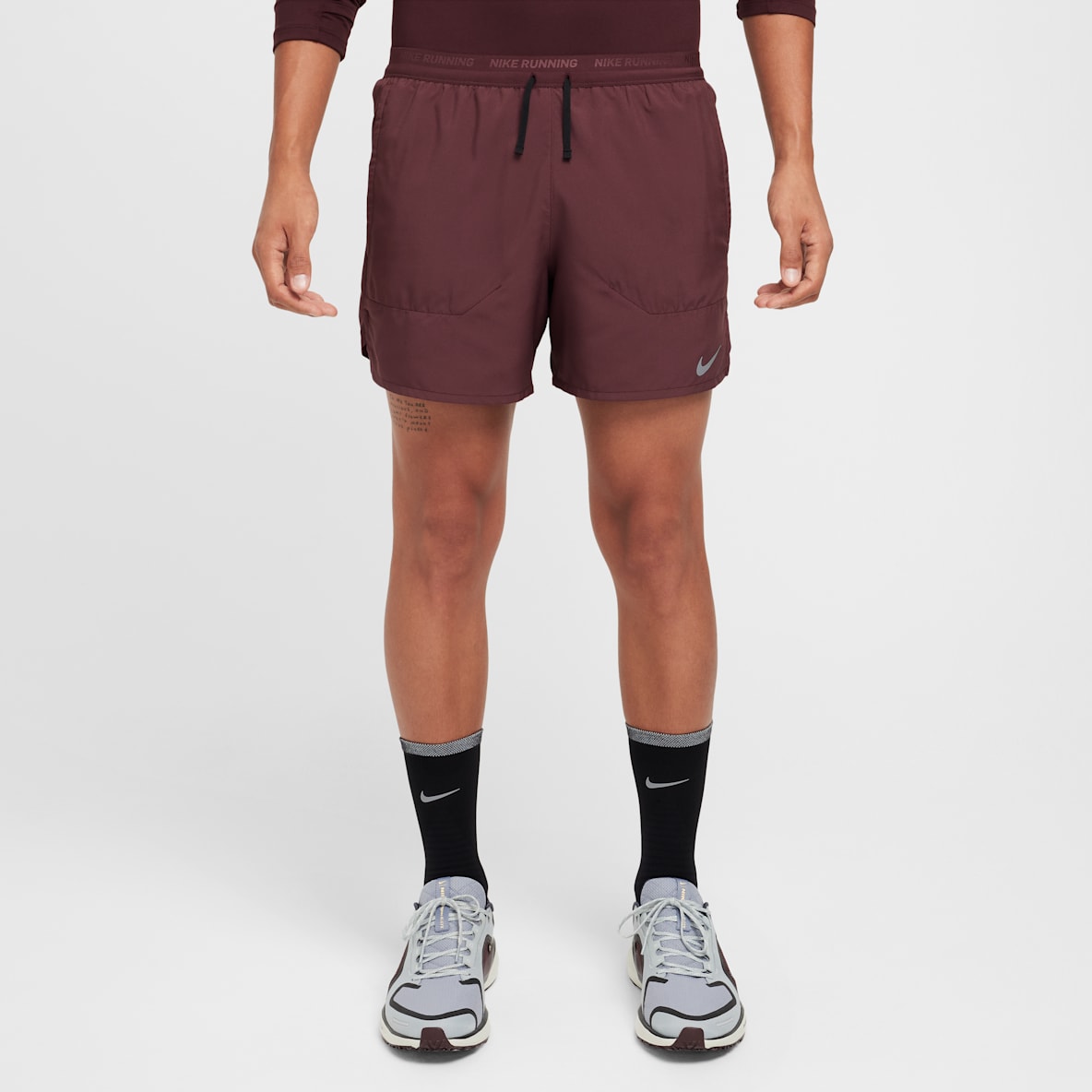 NIKE GYAKUSOU レッドショートパンツ ランニングパンツ NIKE公式】 レッド ランニング ハーフパンツ＆ショートパンツ【ナイキ